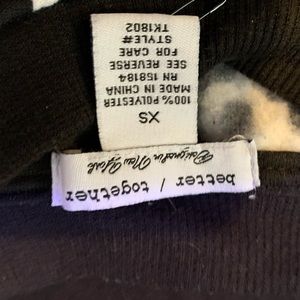 long sleeve crop skulls